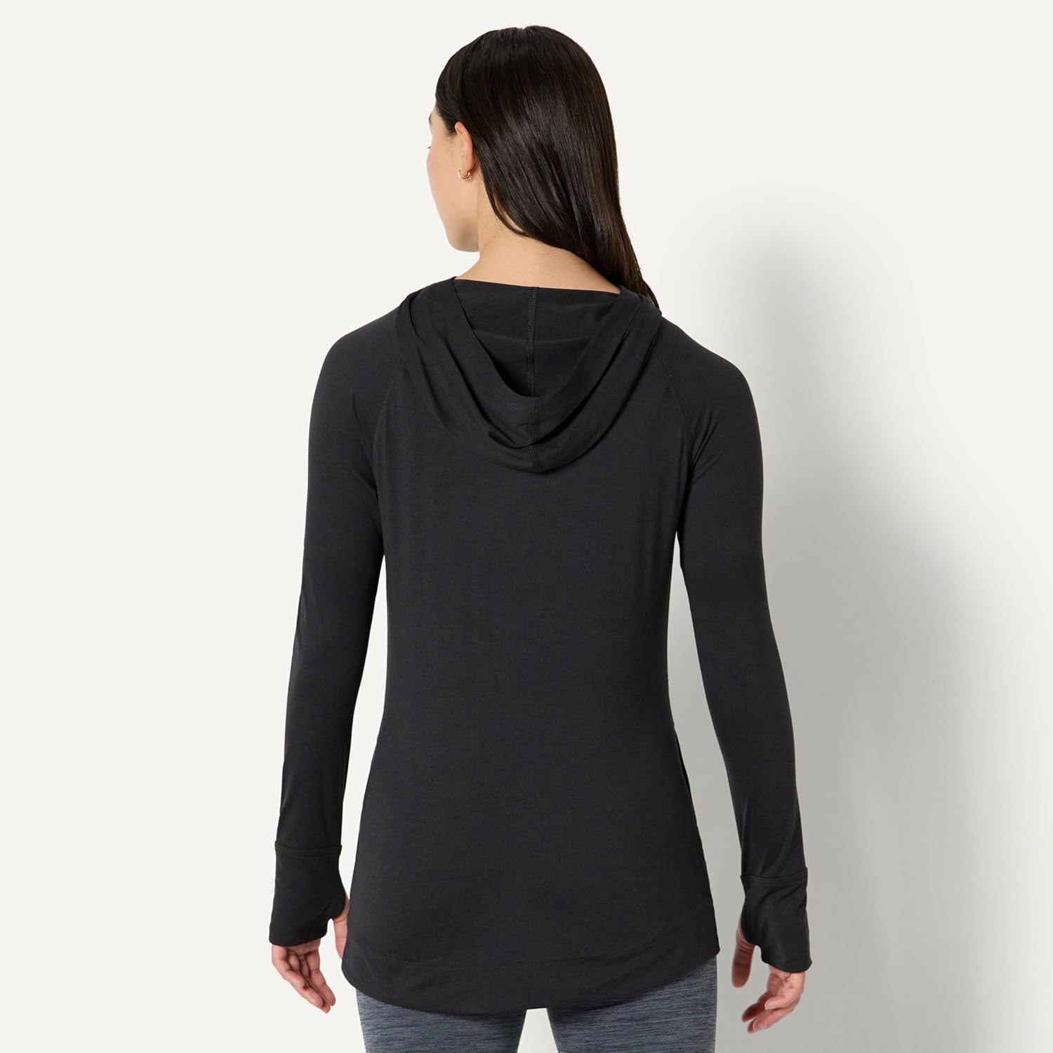 Amazon Essentials Women's Athletic Soft Performance Lightweight Long Sleeve Pullover Hoodie Workout Top - Image 3