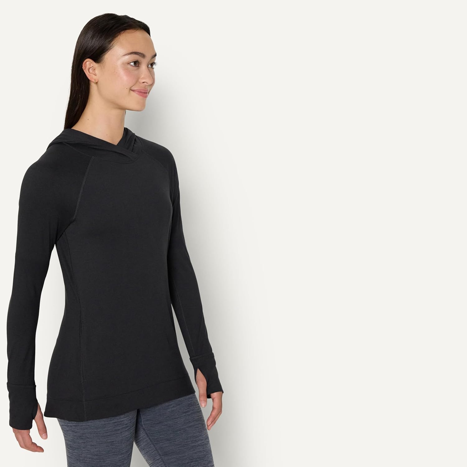 Amazon Essentials Women's Athletic Soft Performance Lightweight Long Sleeve Pullover Hoodie Workout Top - Image 2