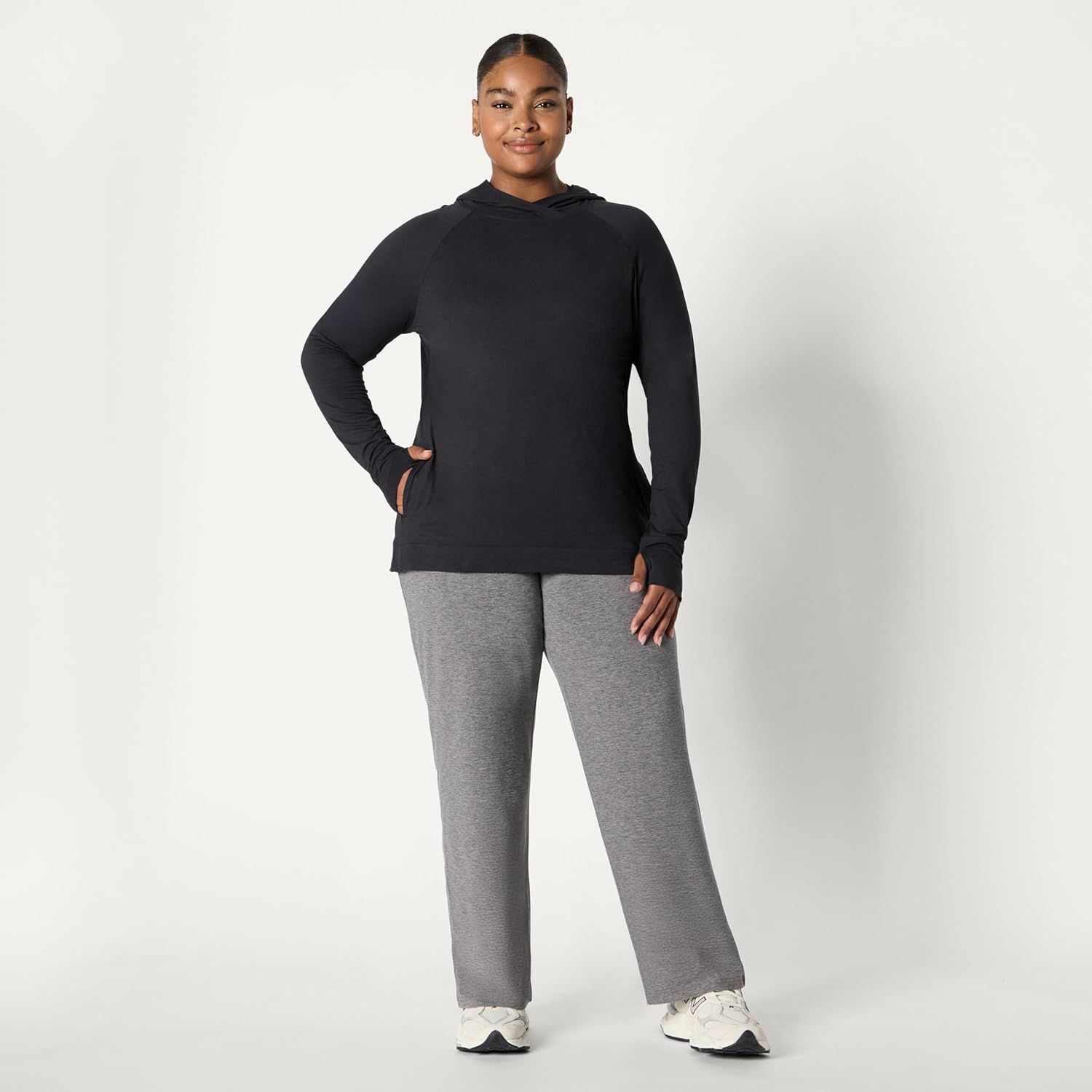 Amazon Essentials Women's Athletic Soft Performance Lightweight Long Sleeve Pullover Hoodie Workout Top - Image 7