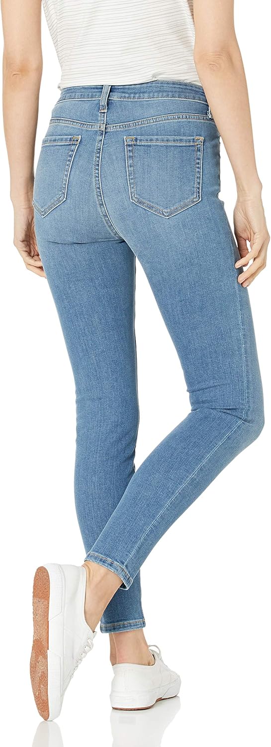 Amazon Essentials Women's Mid-Rise Stretchy Skinny Jeans - Image 3